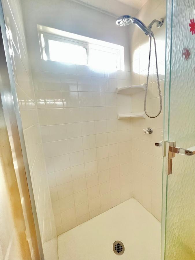 הות'ורן Shared Double Room Inside Home With Private Bathroom, Entrance מראה חיצוני תמונה